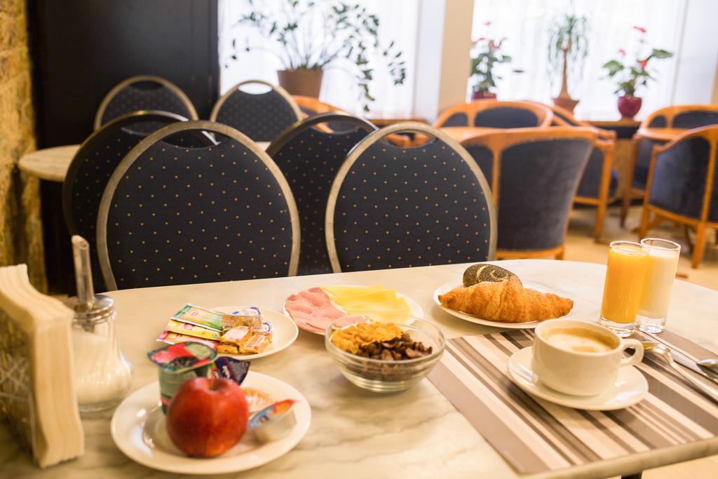 Hotel Fiat Parigi